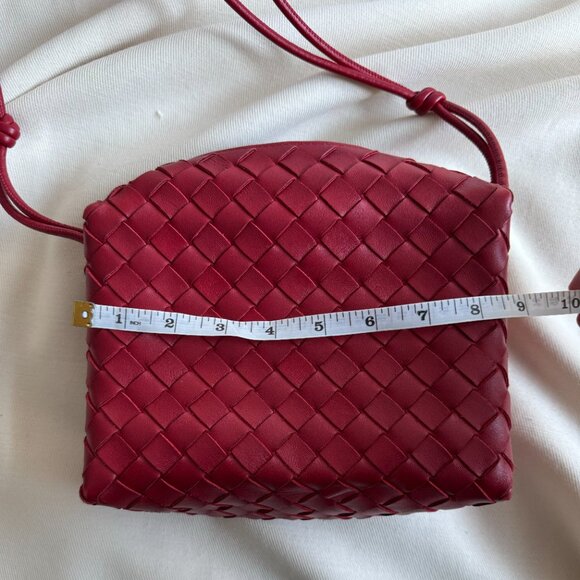 AUTHENTIC Bottega Veneta Small "Loop" Camera Bag in Red - Picture 8 of 11